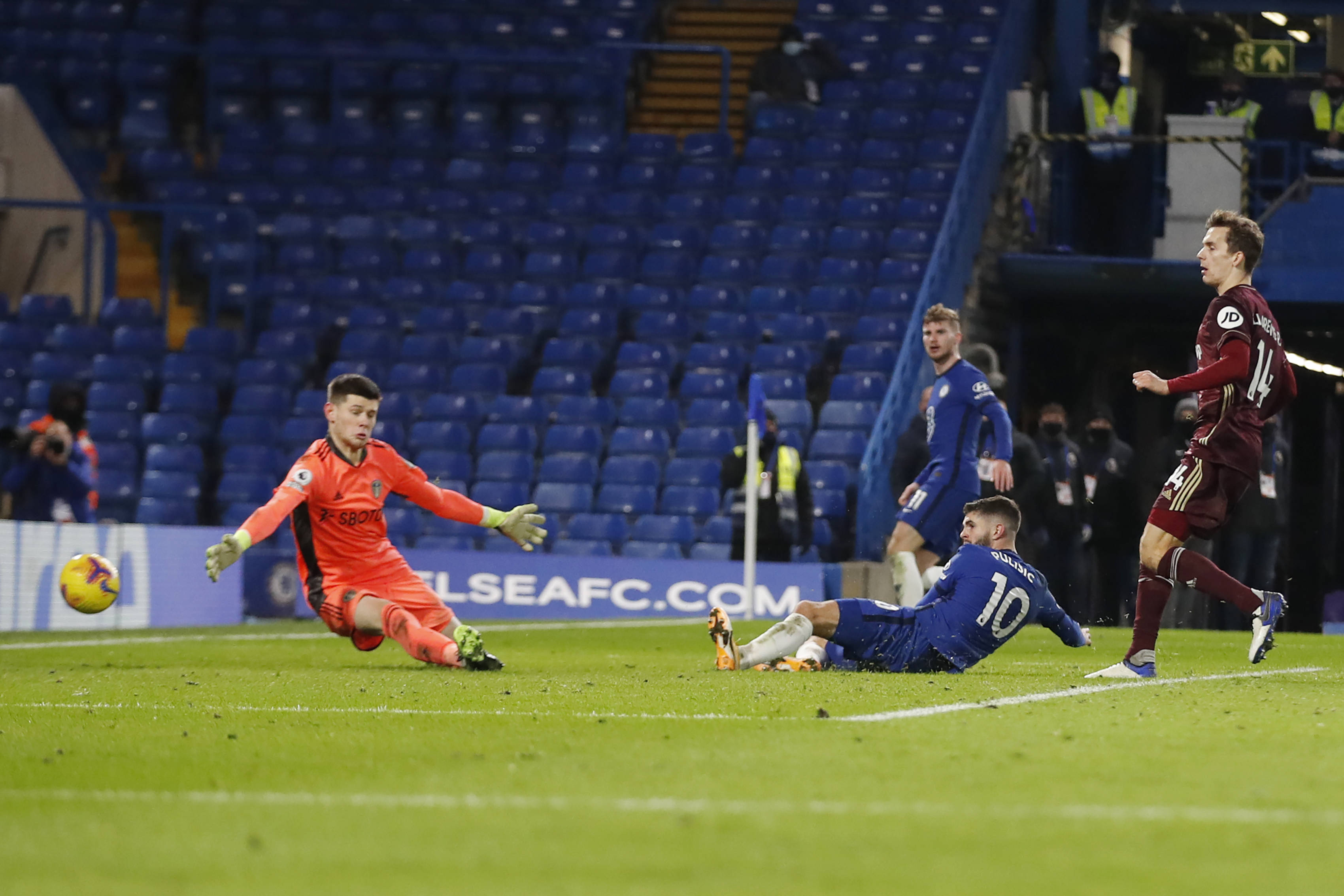 足坛的雄心 足坛的雄心